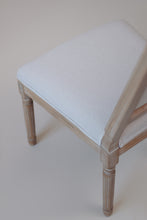 Cargar imagen en el visor de la galería, Silla French XV - Lino Hueso