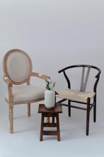 Cargar imagen en el visor de la galería, Silla Wishbone Réplica Negra
