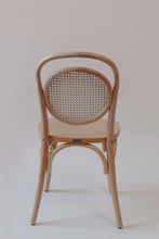 Cargar imagen en el visor de la galería, Silla Óvalo - Rattan
