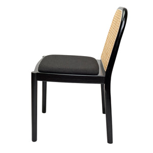 Silla Roe en Rattan Asiento Tela Negra
