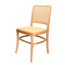 Cargar imagen en el visor de la galería, Silla Rattan Asiento Entretejido
