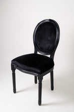 Cargar imagen en el visor de la galería, Silla Louis XV- Velvet Madera Negra
